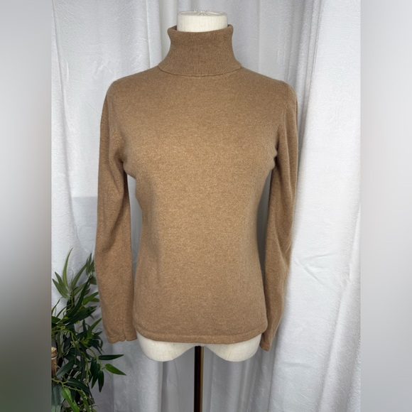Lauren Ralph Lauren Women’s Vintage Turtleneck Cashmere Blend Sweater Tan P/S - Picture 1 of 9